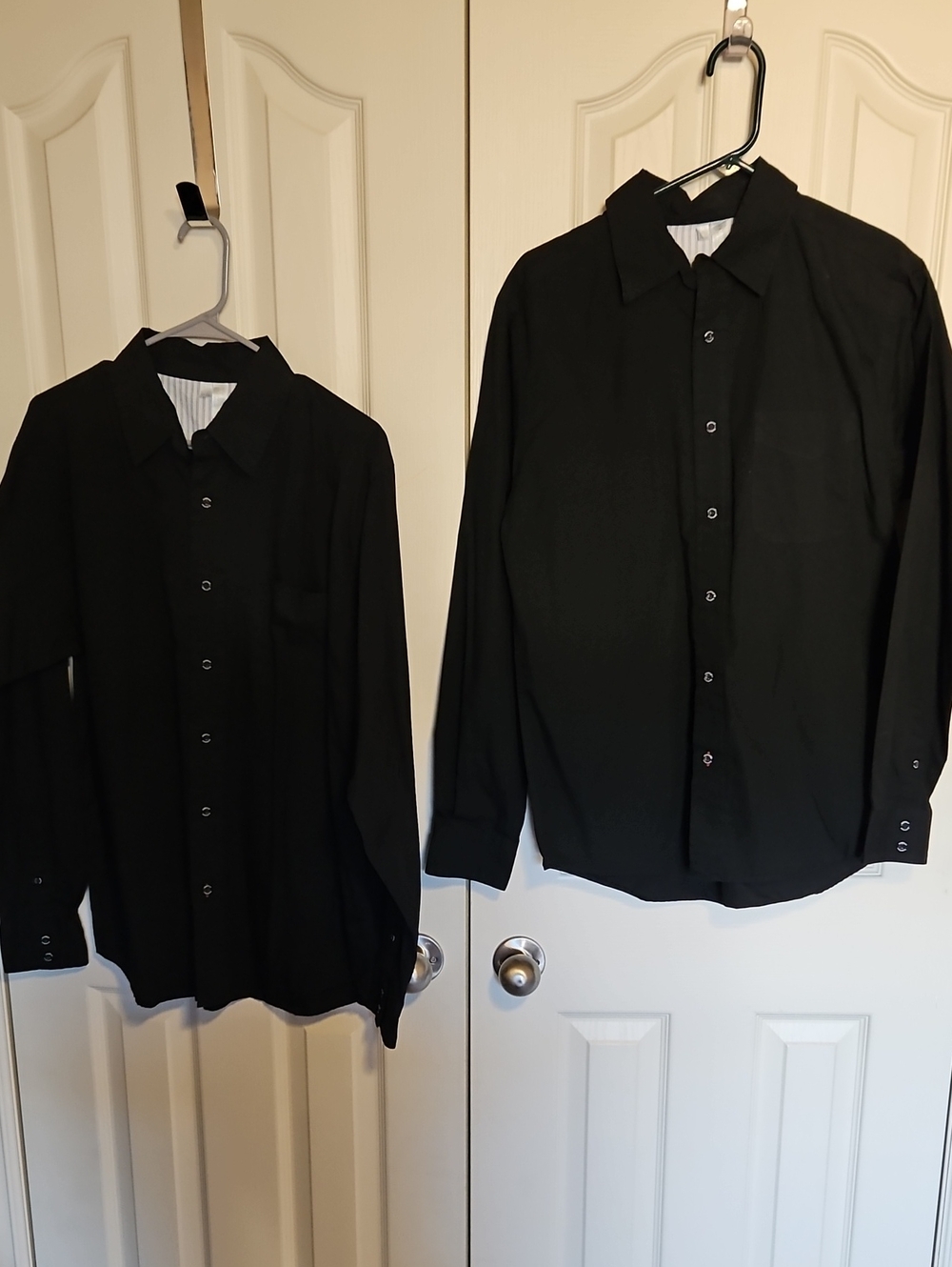 Men's Black Button-Up Dress Shirt